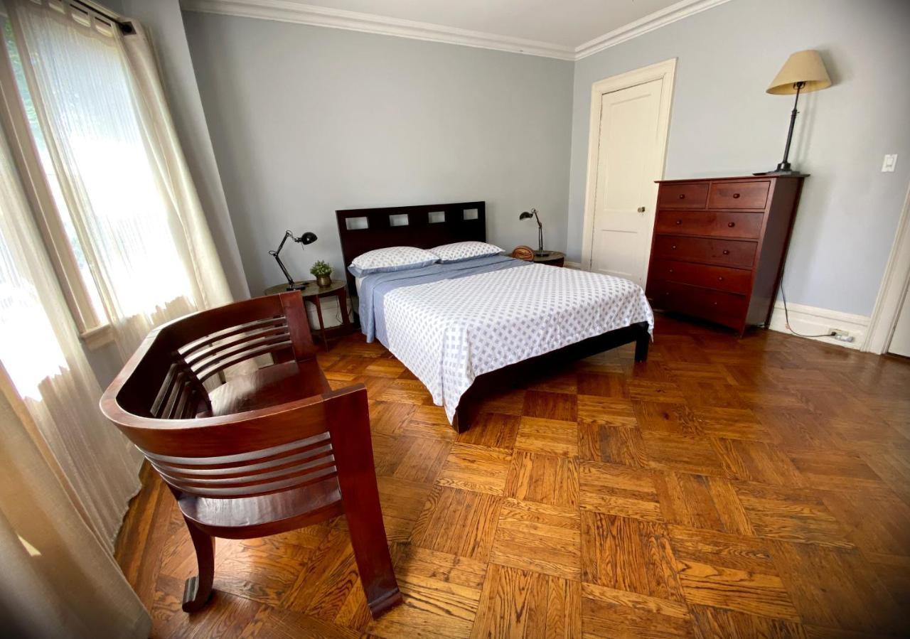 Spacious Bedroom In A Brooklyn House Shared With Host New York Exterior photo