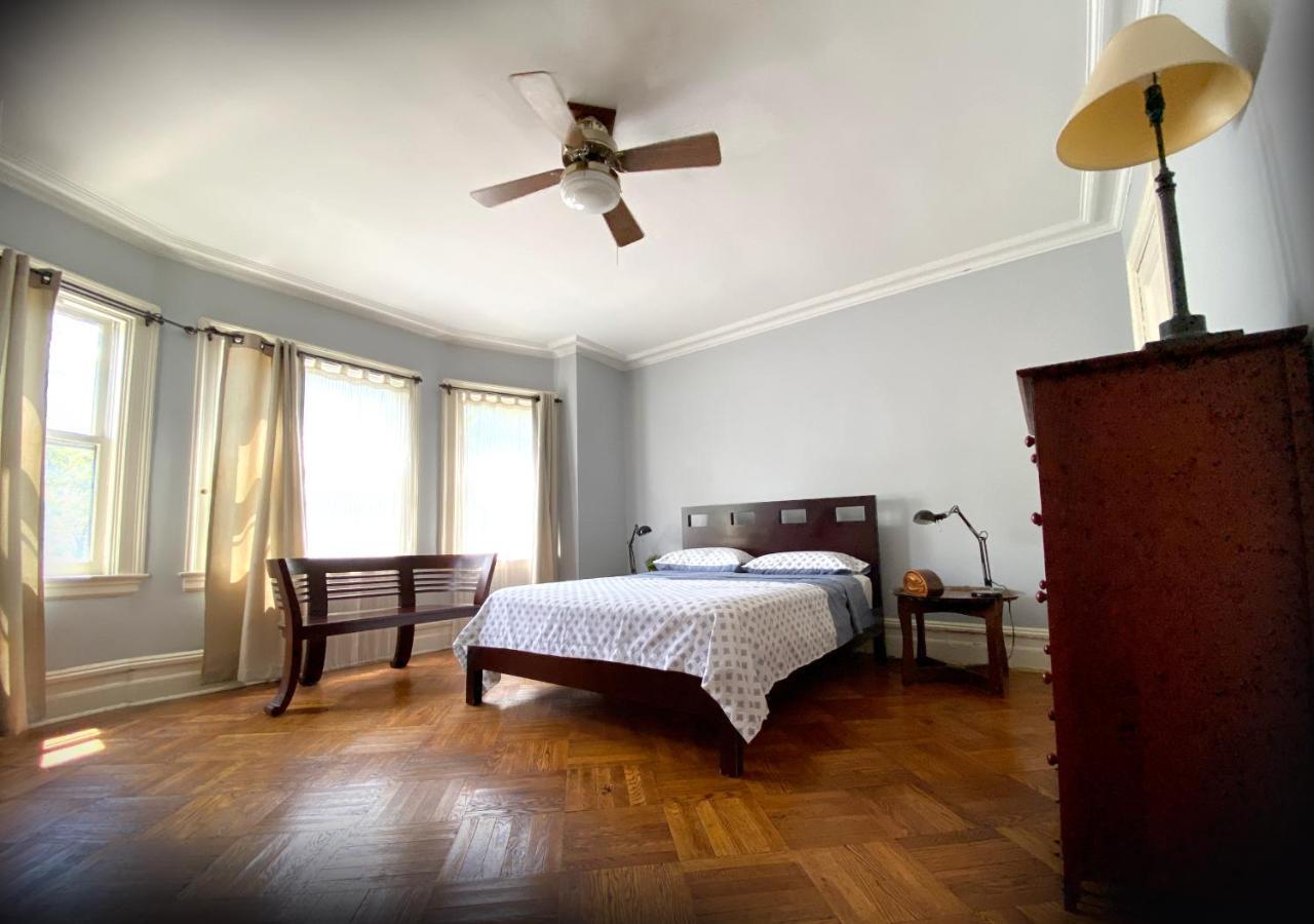Spacious Bedroom In A Brooklyn House Shared With Host New York Exterior photo